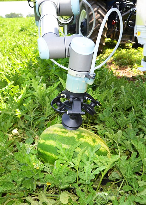 robotic-arm-harvester-vehicle-autonomous-terraforce